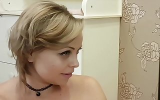 Double sucking and cum eating from a very beautiful girl